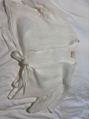 Lightweight white linen wrap top. Boxy oversize fit.